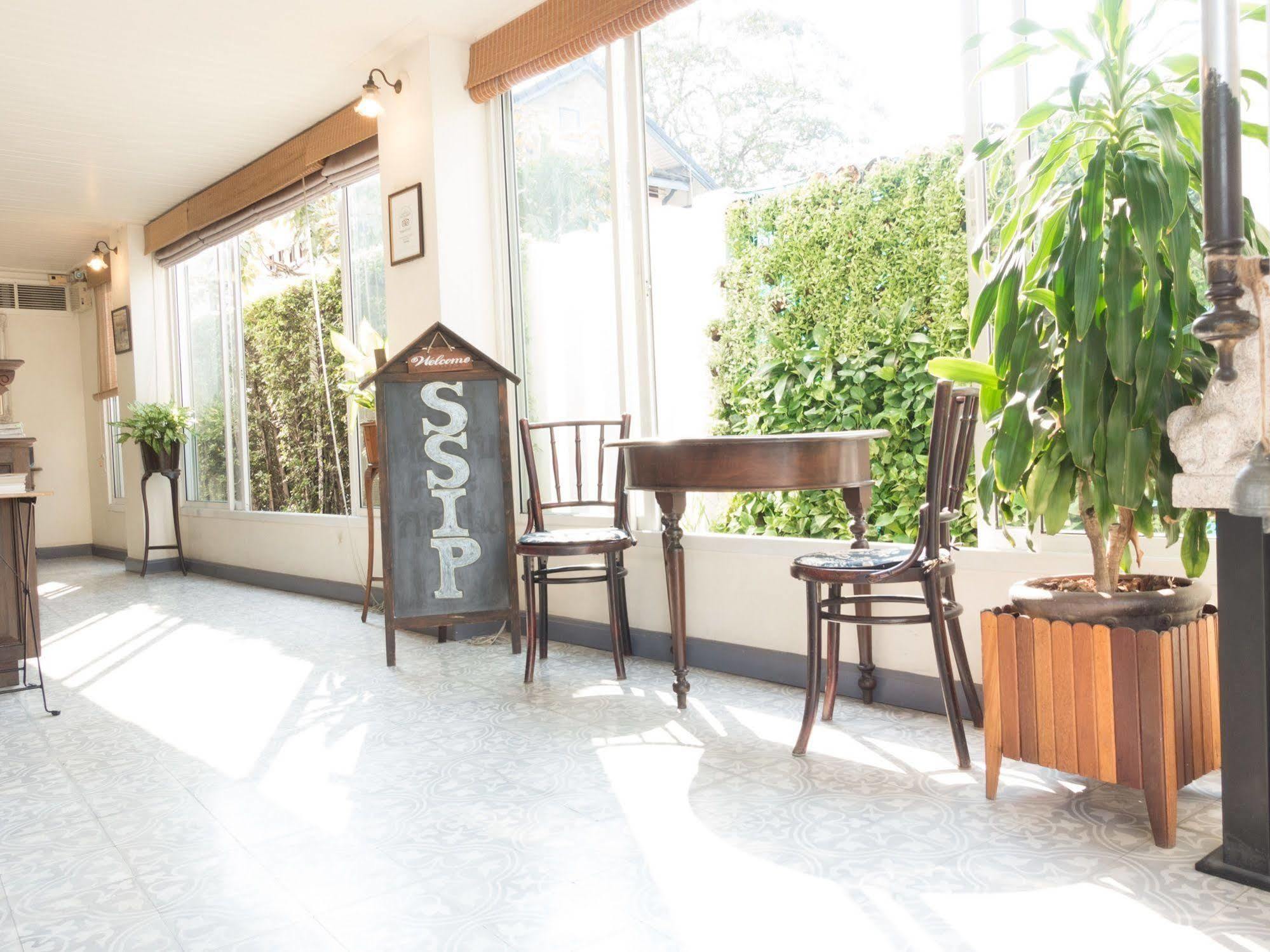 Ssip Boutique Dhevej